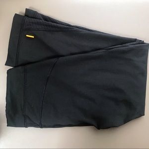 Lucy 3/4 Tights / Leggings | Black | XS